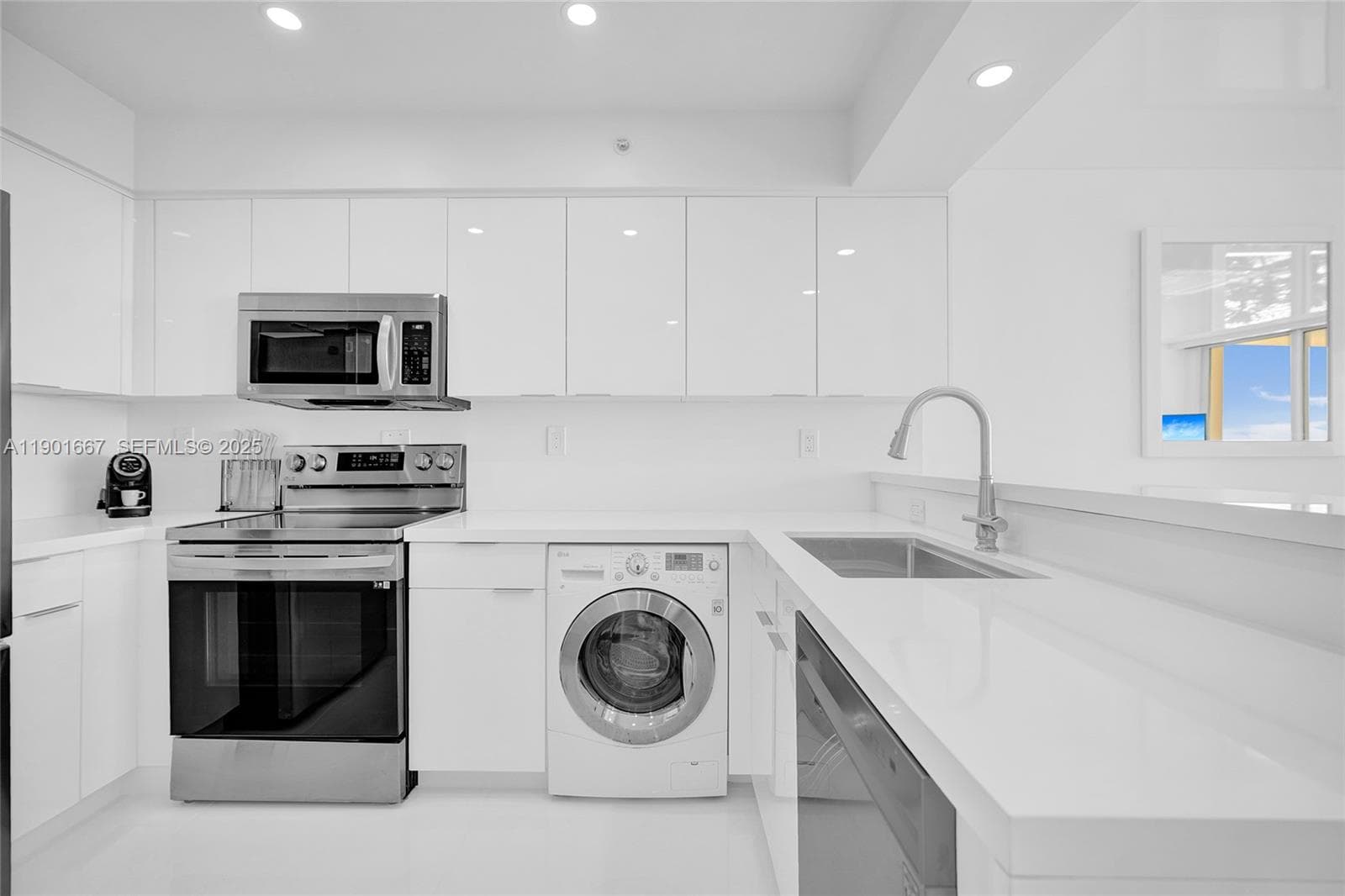 2501 S Ocean Dr 1024 (available July27) photo 16
