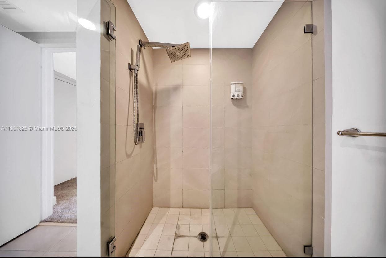 4111 S Ocean Dr 1212 photo 19