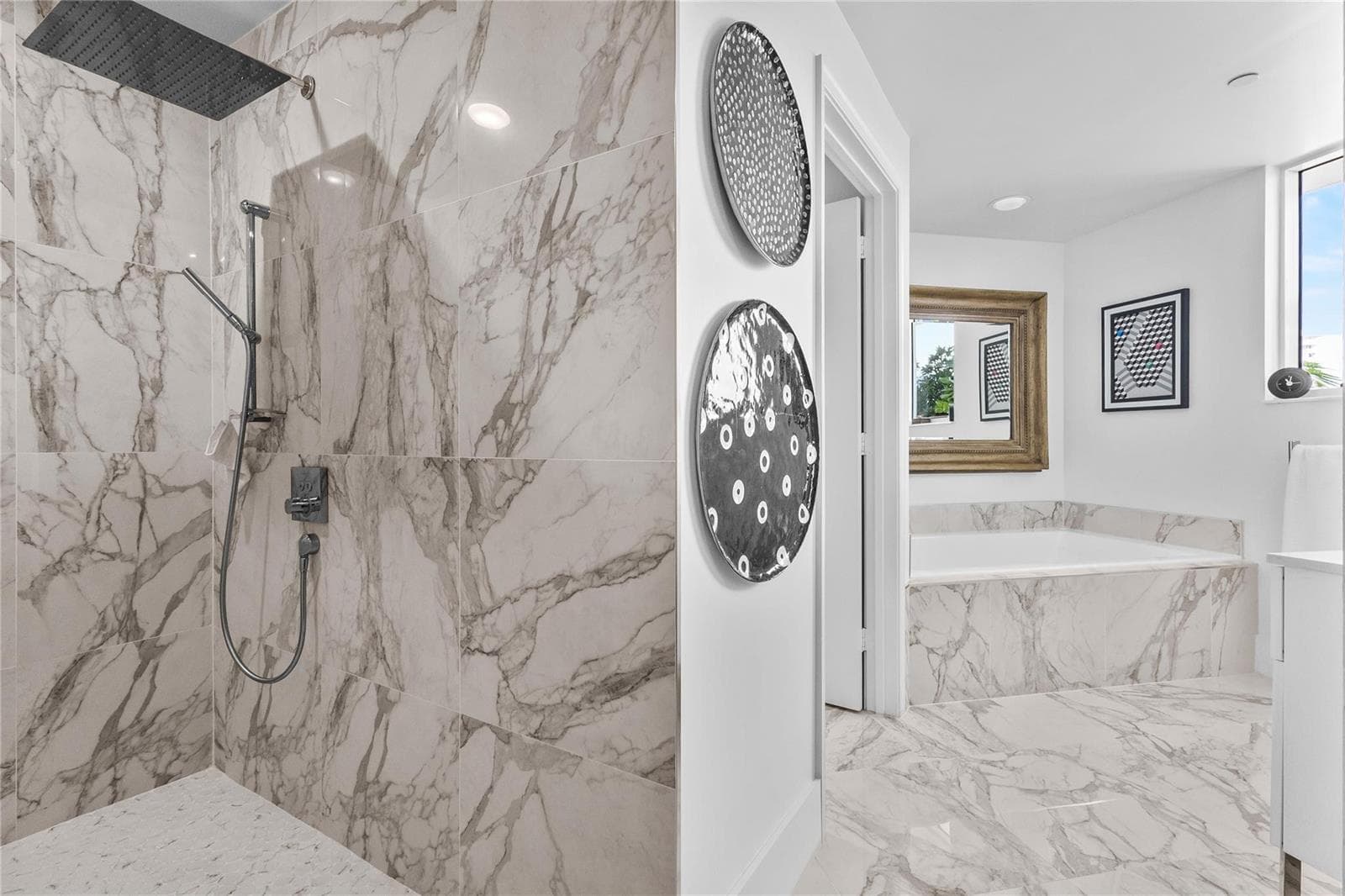 615 Bayshore Drive 301 photo 14