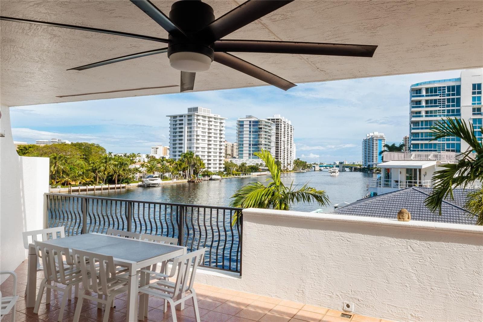 615 Bayshore Drive 301 photo 18