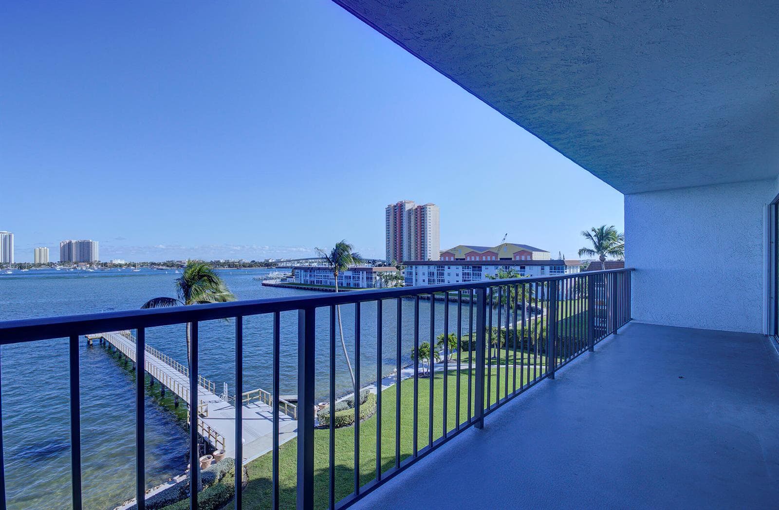 3040 Lake Shore Drive 502 photo 12