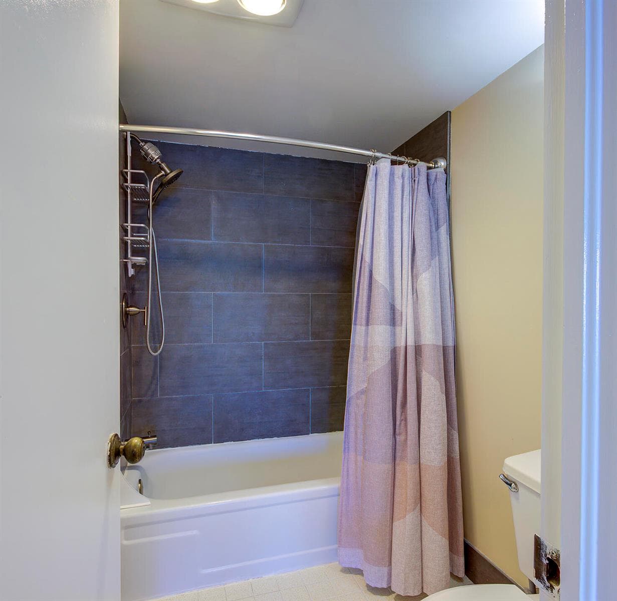 3040 Lake Shore Drive 502 photo 9