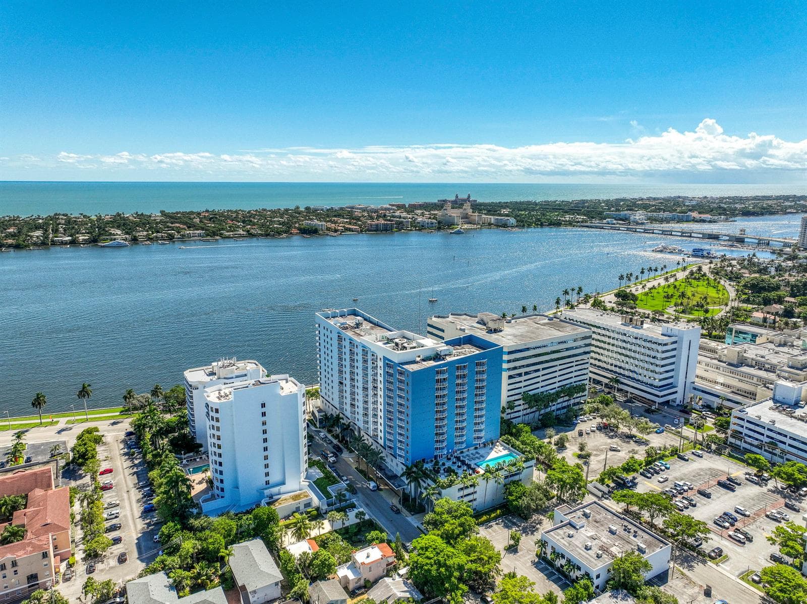 1551 N Flagler Drive Ph8 photo 7