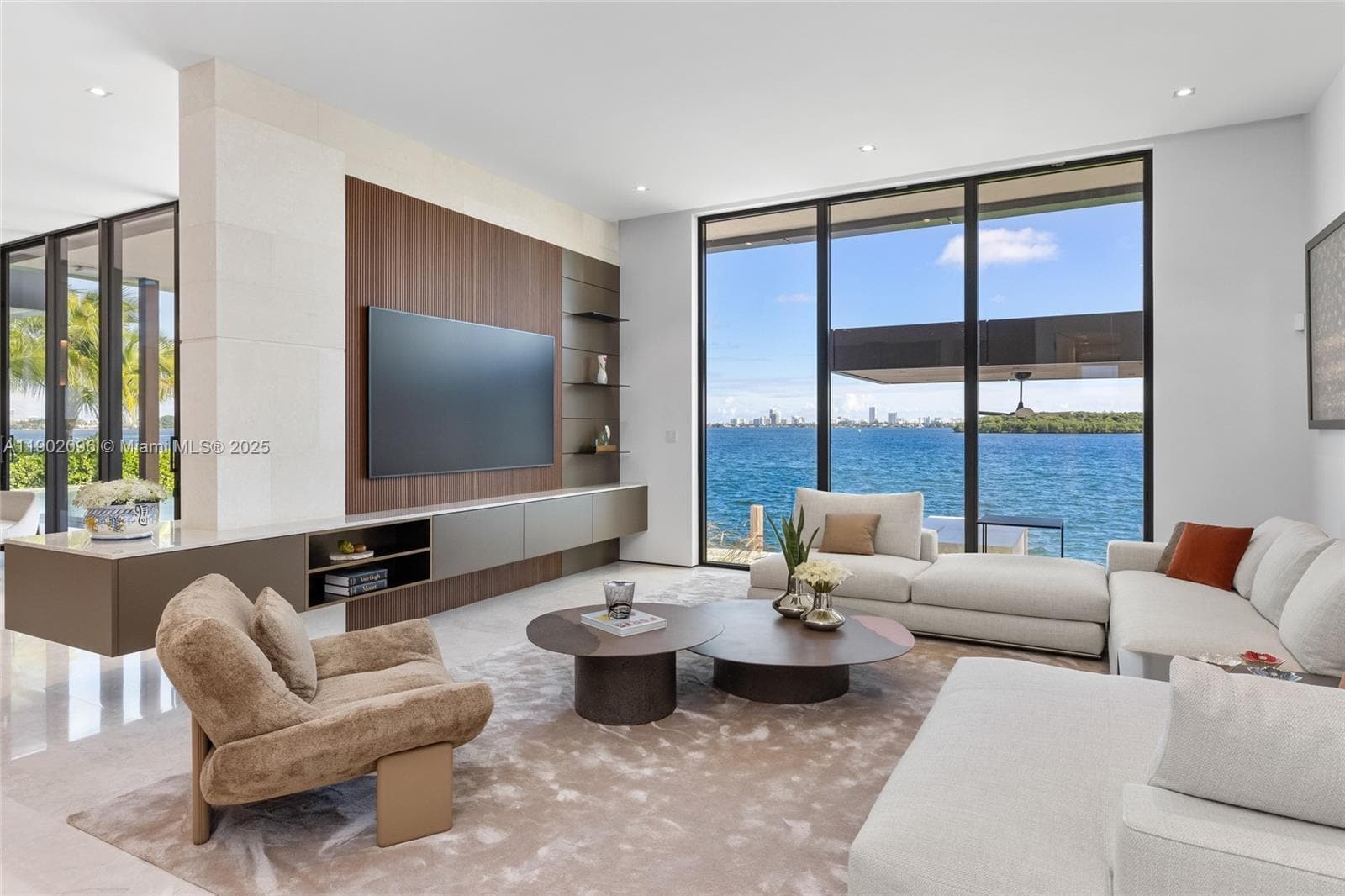 11404 N Bayshore Dr photo 24