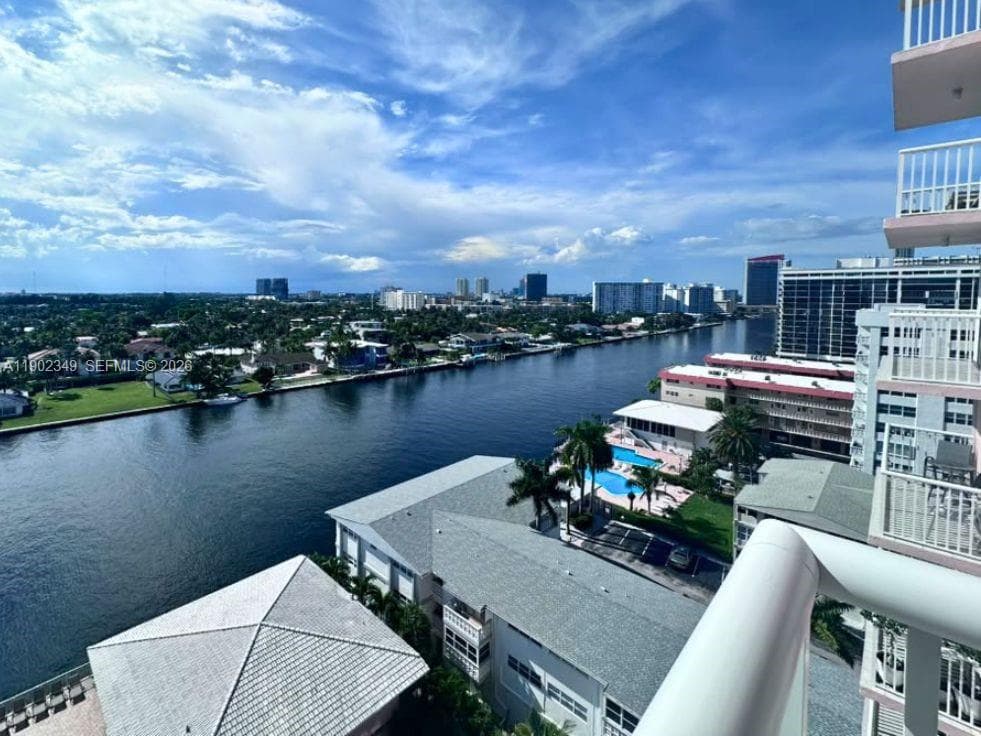 3161 S Ocean Dr 1210 photo 23