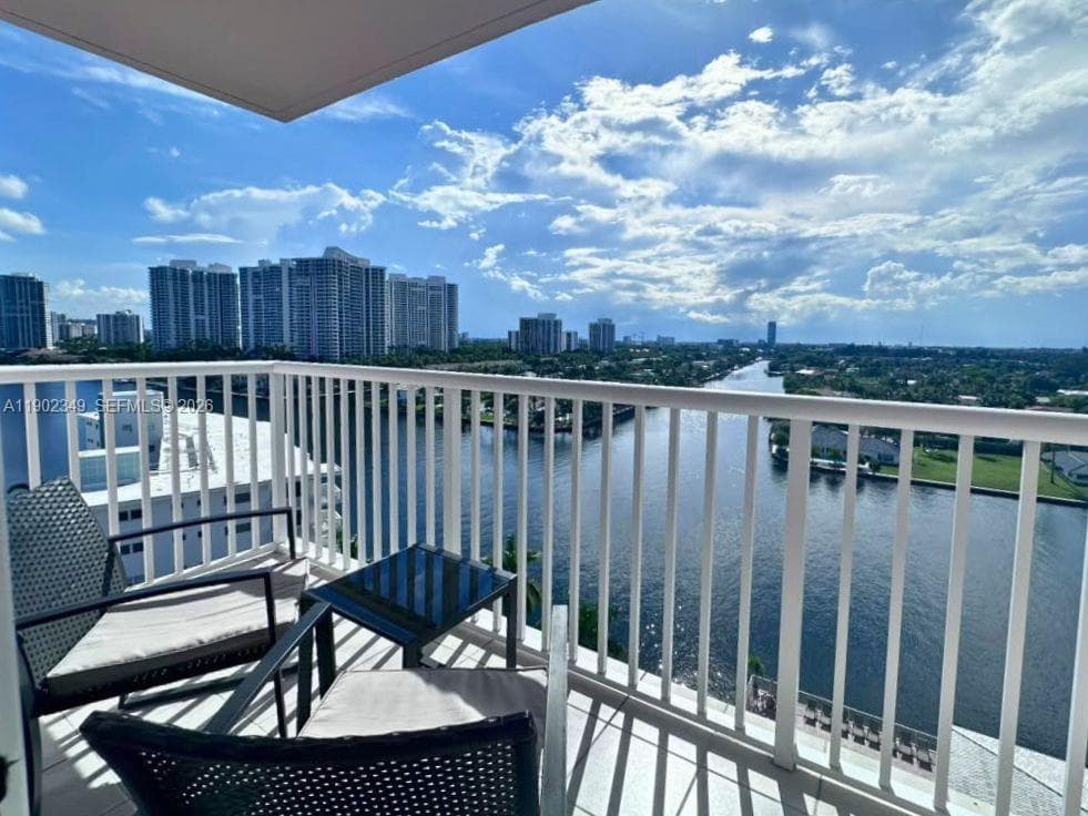 3161 S Ocean Dr 1210 photo 22
