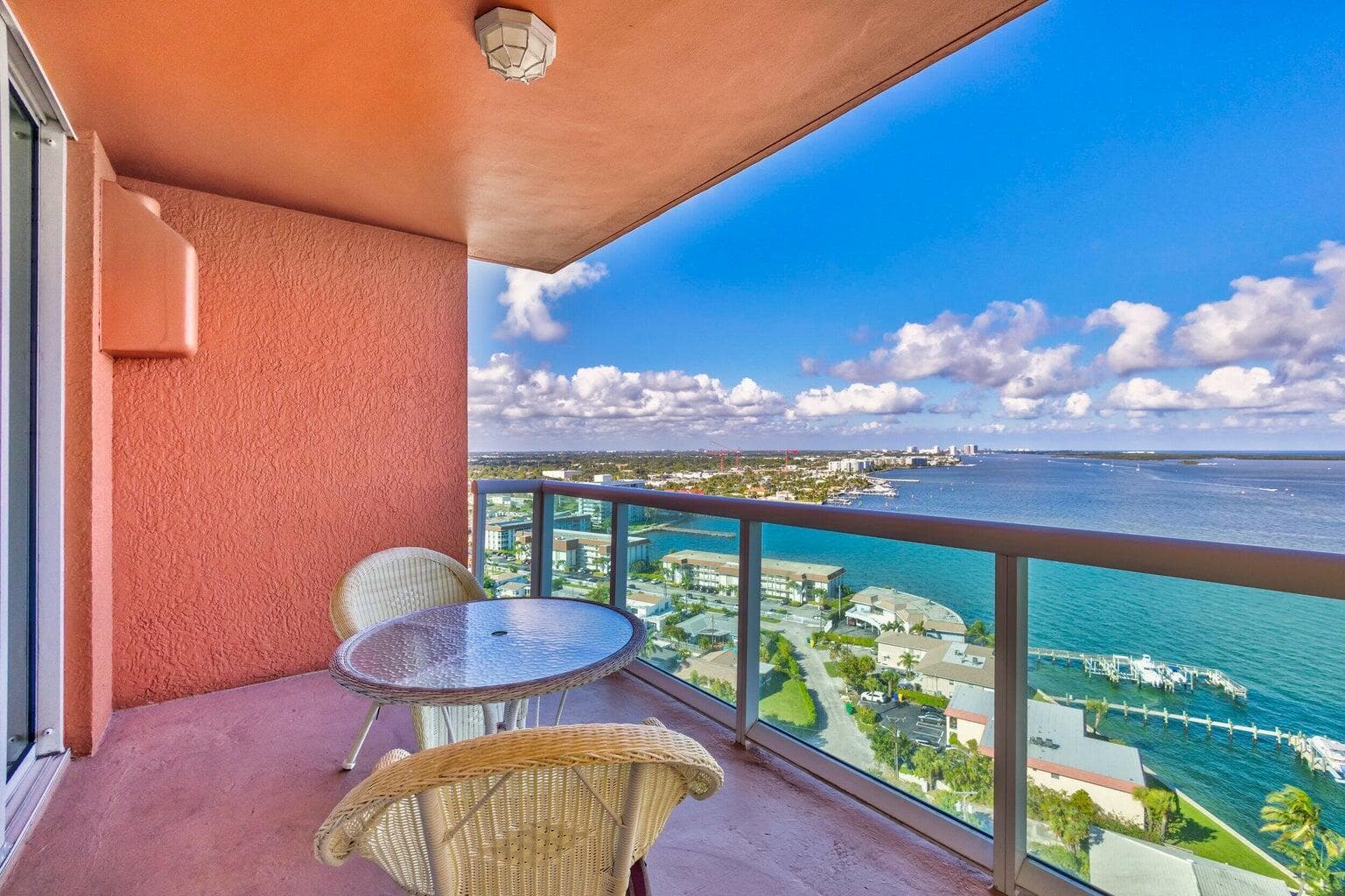 2650 Lake Shore Drive 1802 photo 23