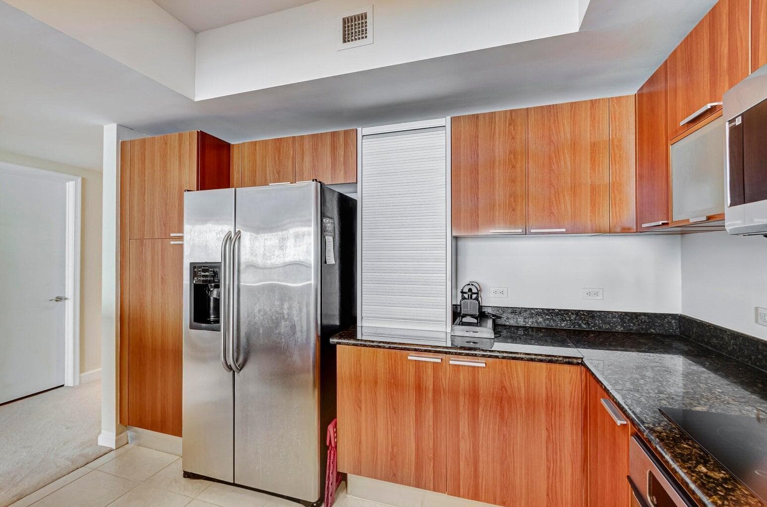 2650 Lake Shore Drive 1802 photo 17