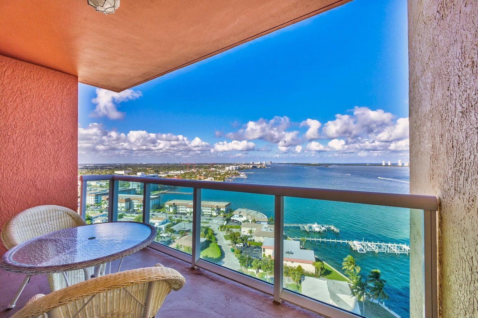 2650 Lake Shore Drive 1802 photo 20