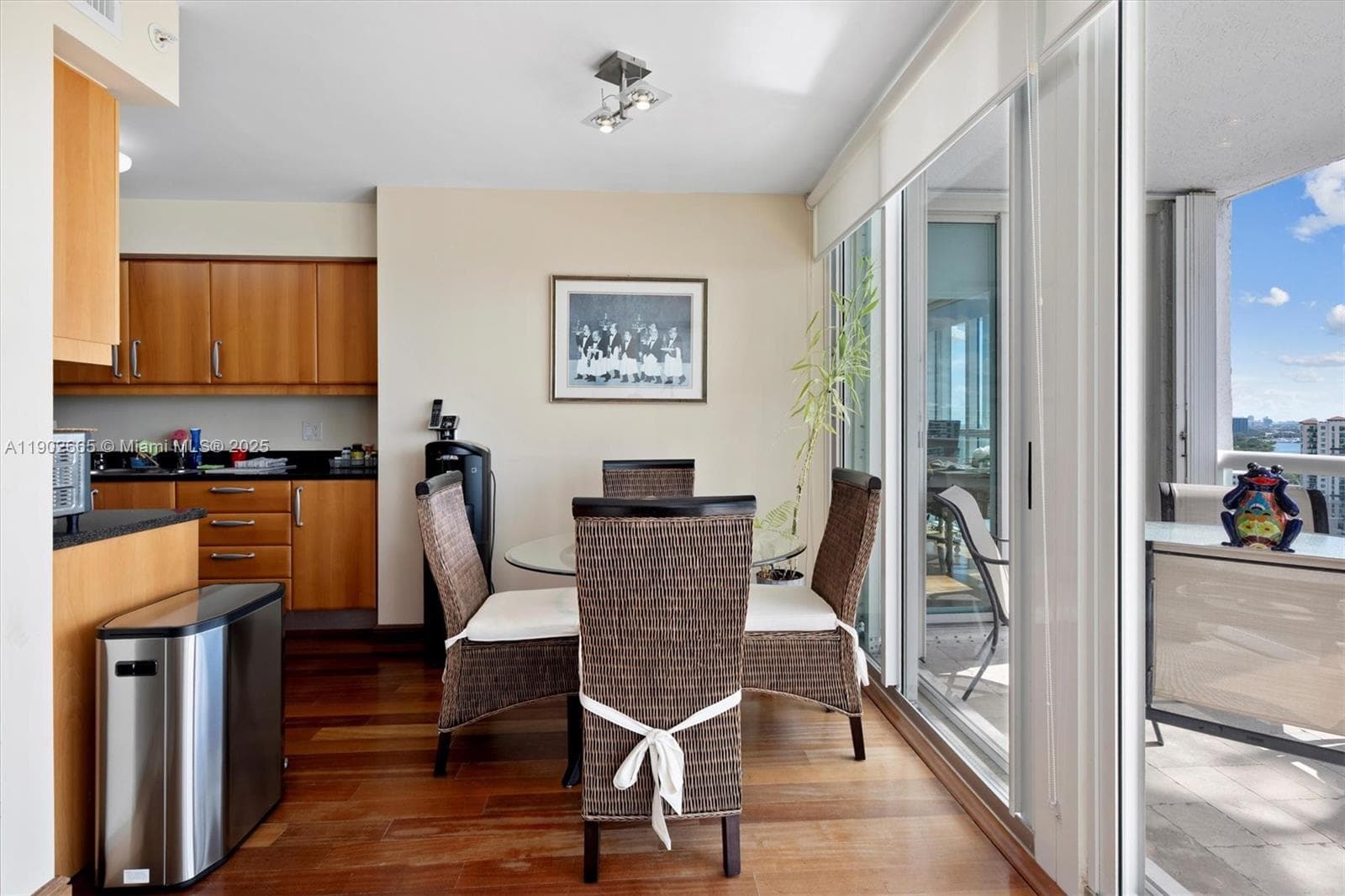16500 COLLINS AV 2055 photo 25