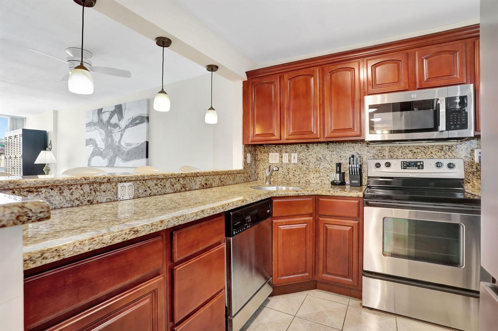 1391 S Ocean Boulevard 206 photo 6