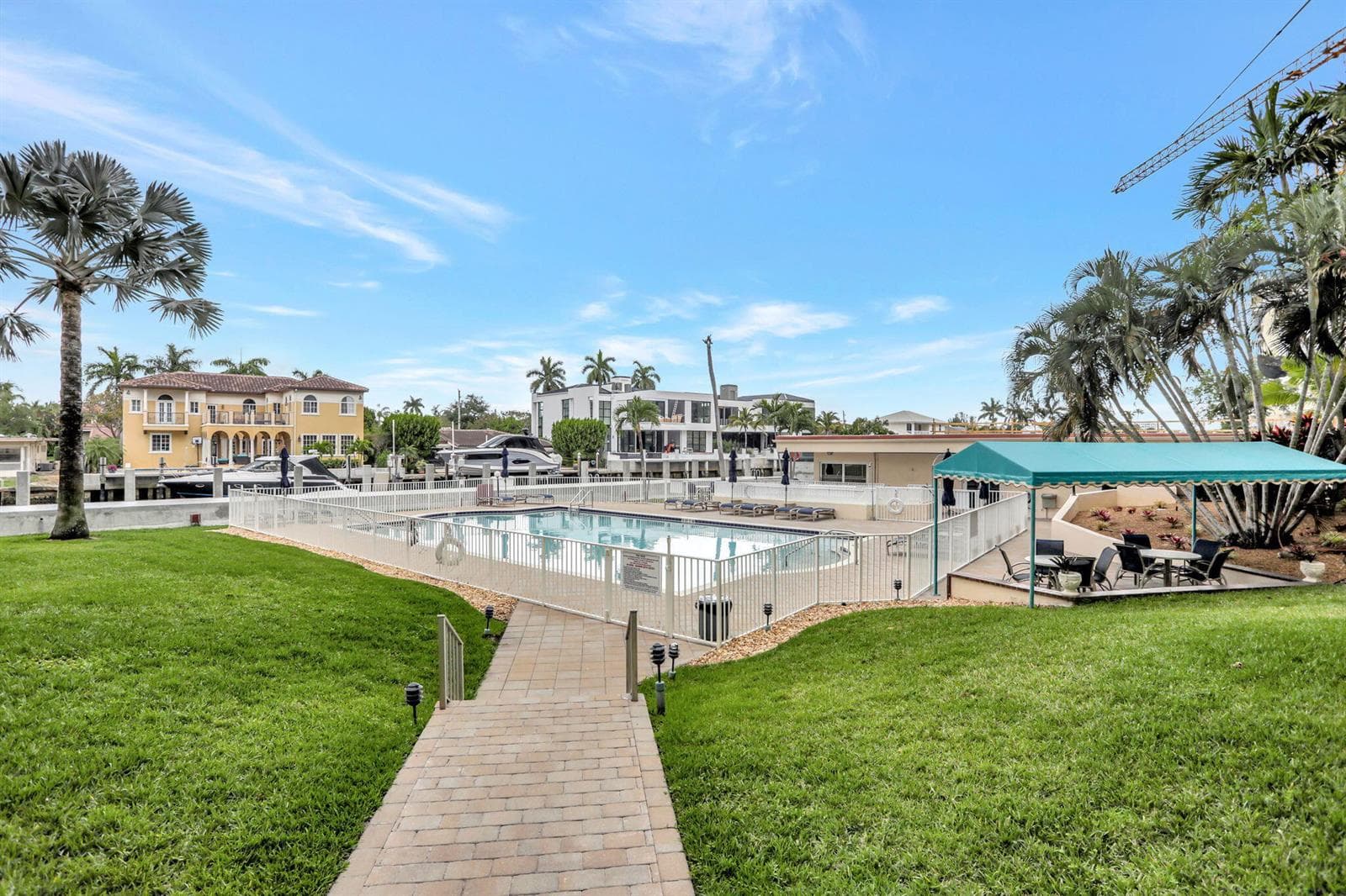 1391 S Ocean Boulevard 206 photo 24