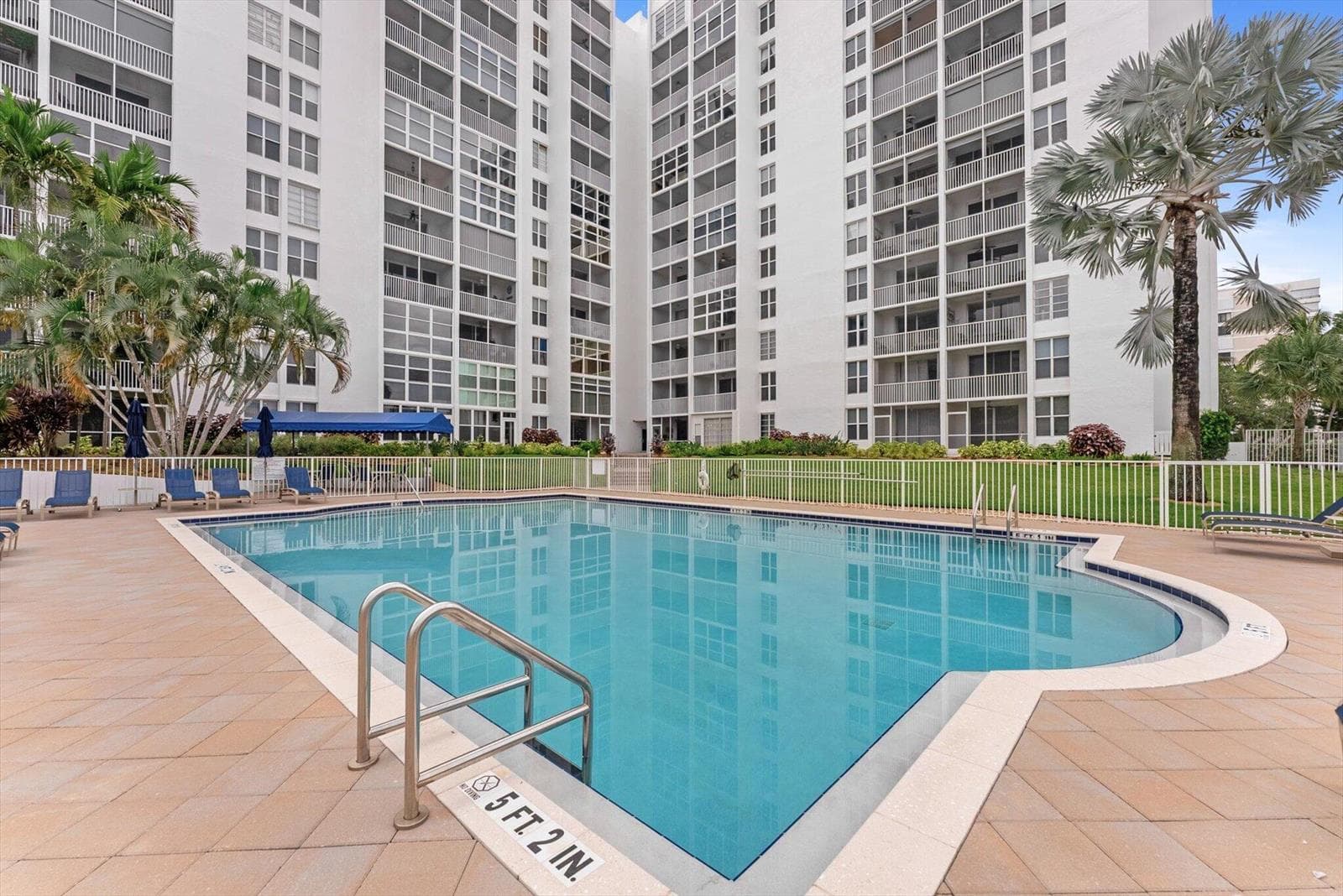 1391 S Ocean Boulevard 206 photo 25