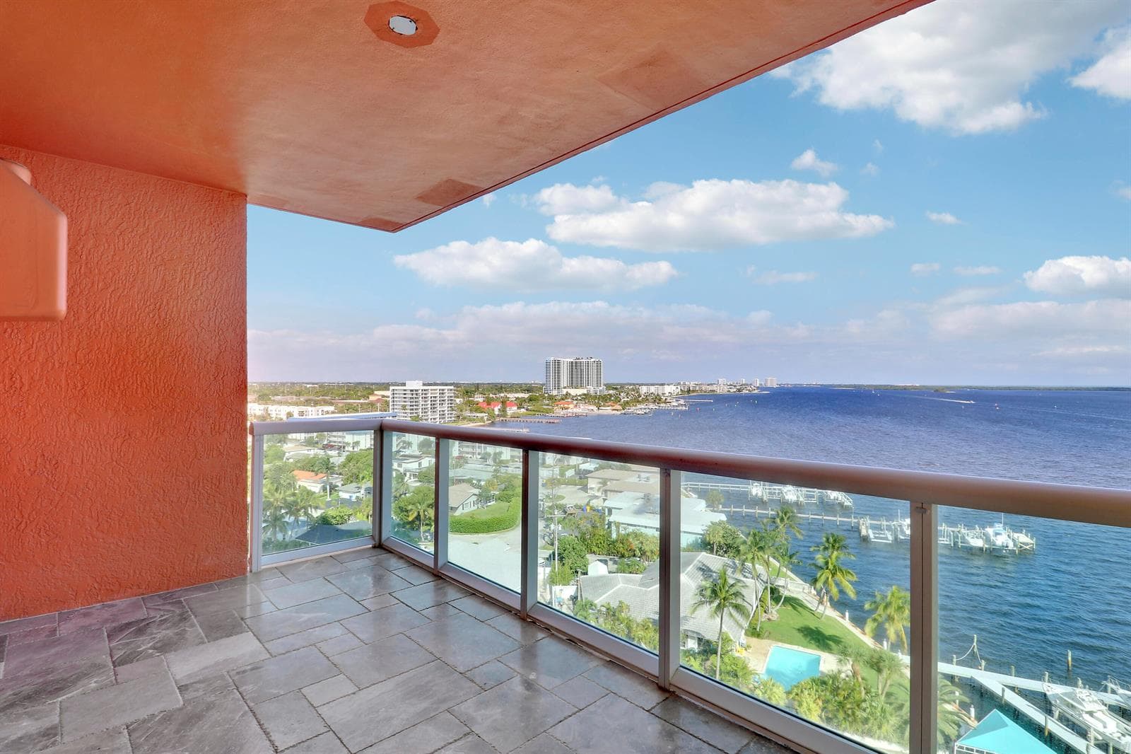 2650 Lake Shore Drive 1105 photo 6