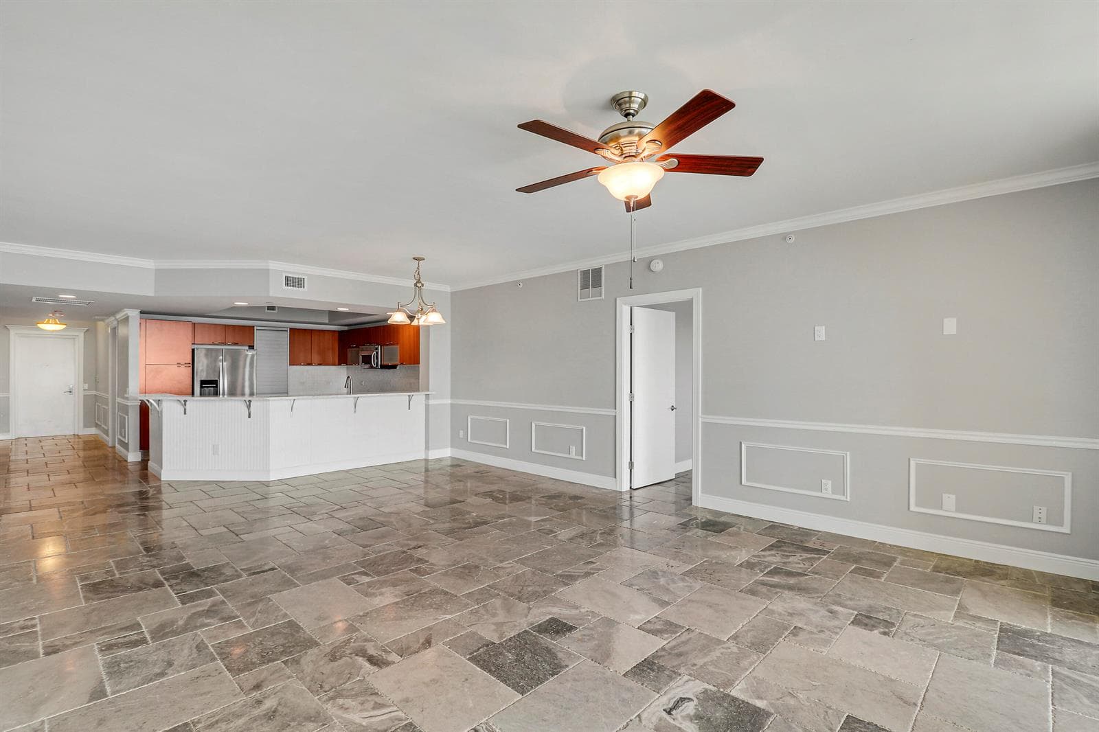 2650 Lake Shore Drive 1105 photo 15