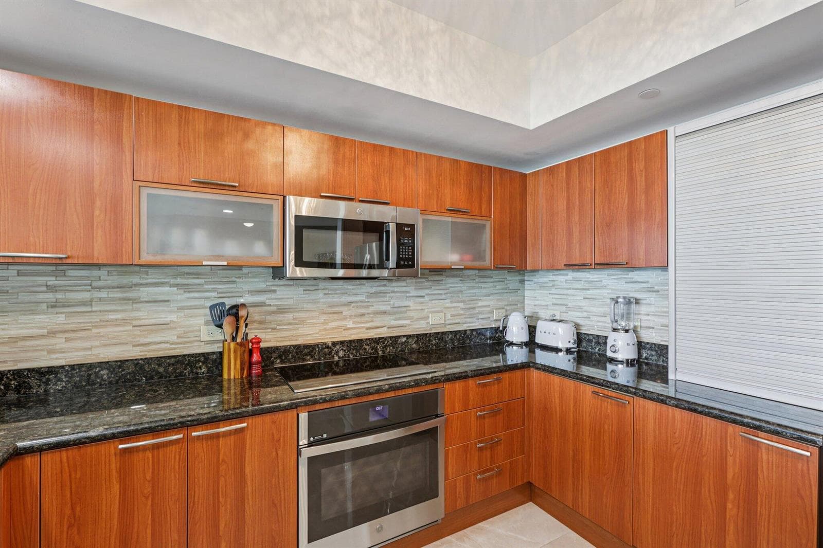 2640 Lake Shore Drive 2312 photo 11