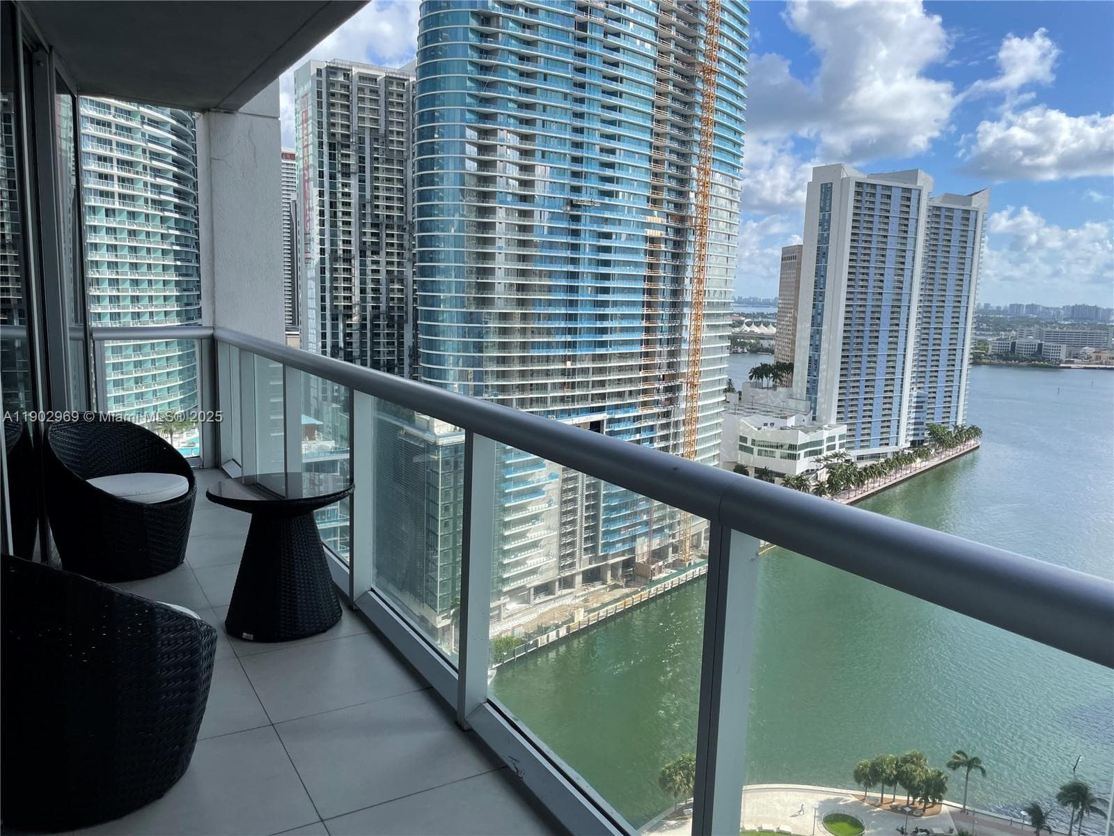 485 Brickell Ave 2602 photo 17
