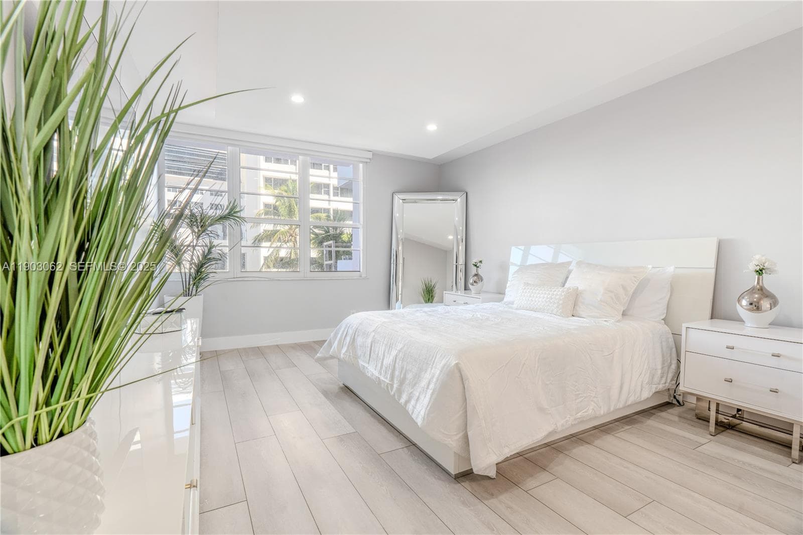 100 Lincoln Rd 323 photo 20