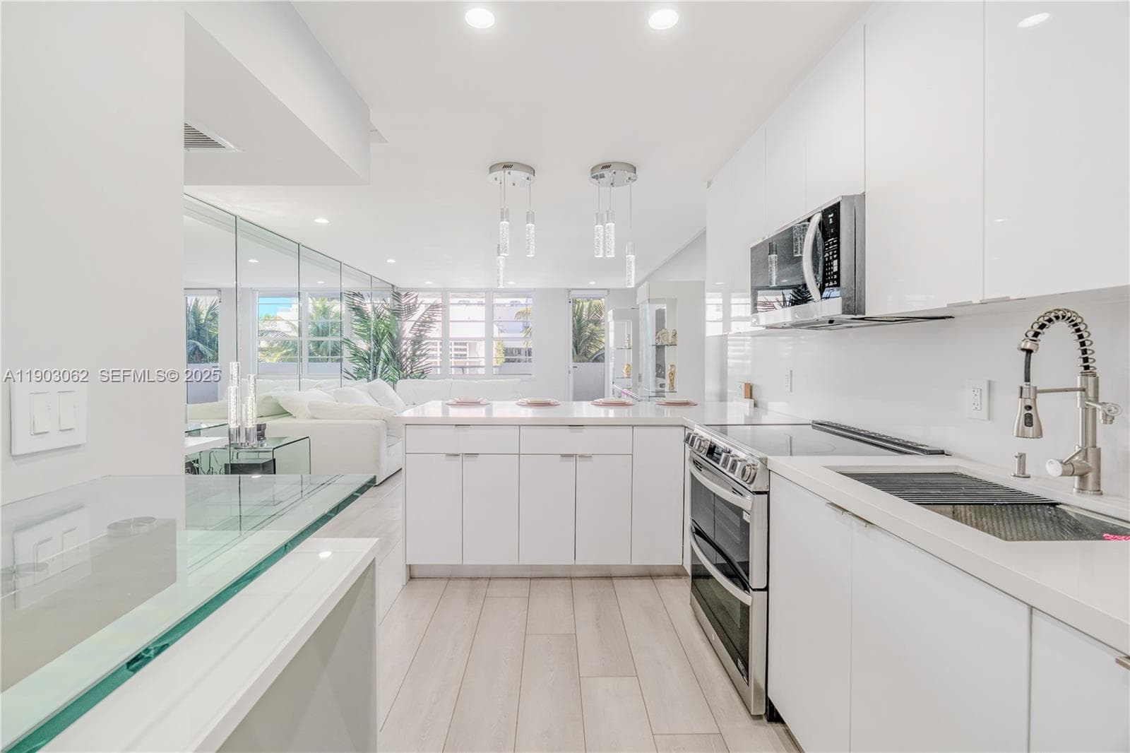 100 Lincoln Rd 323 photo 25