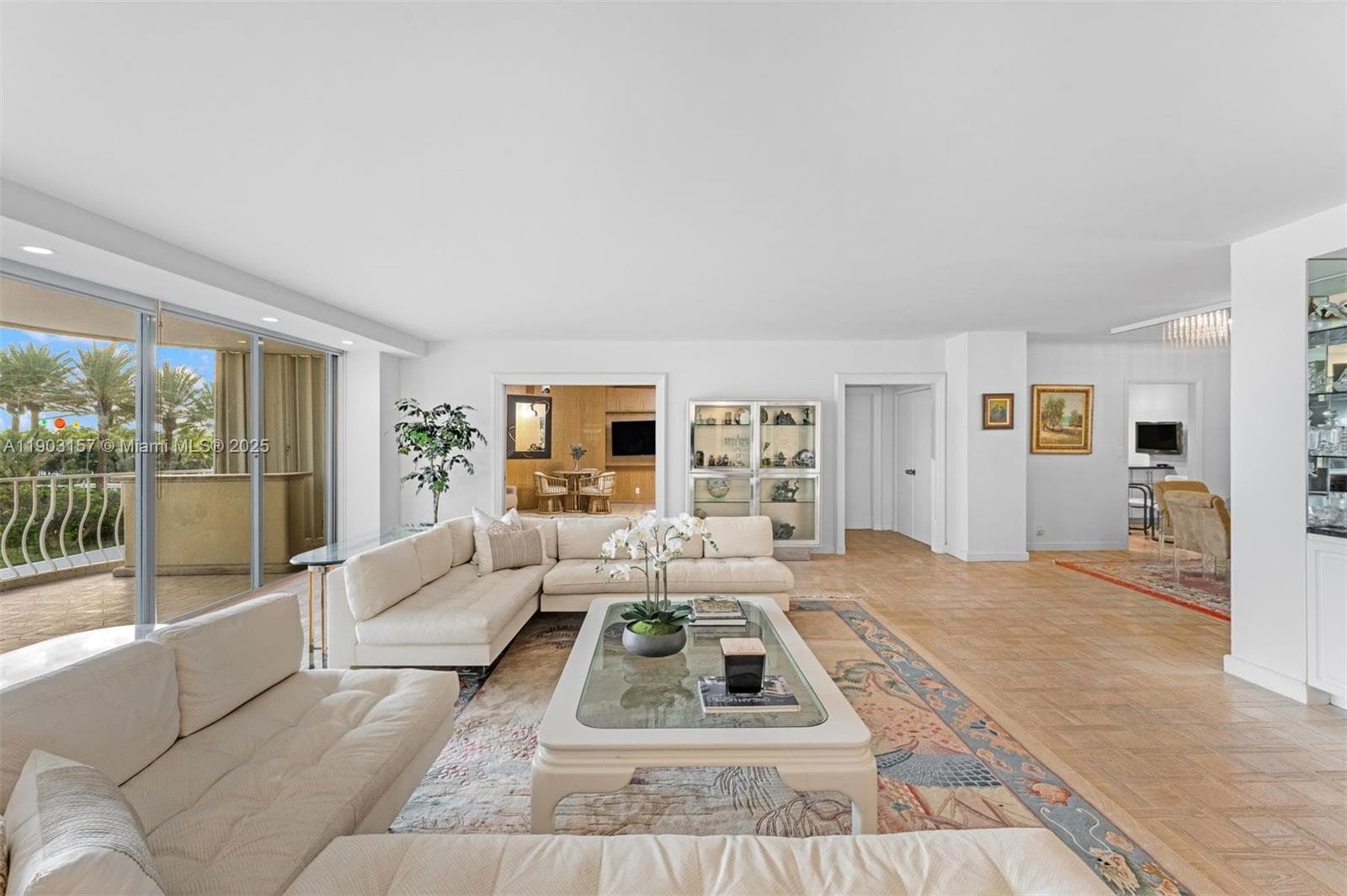 10155 Collins Ave 307 photo 2