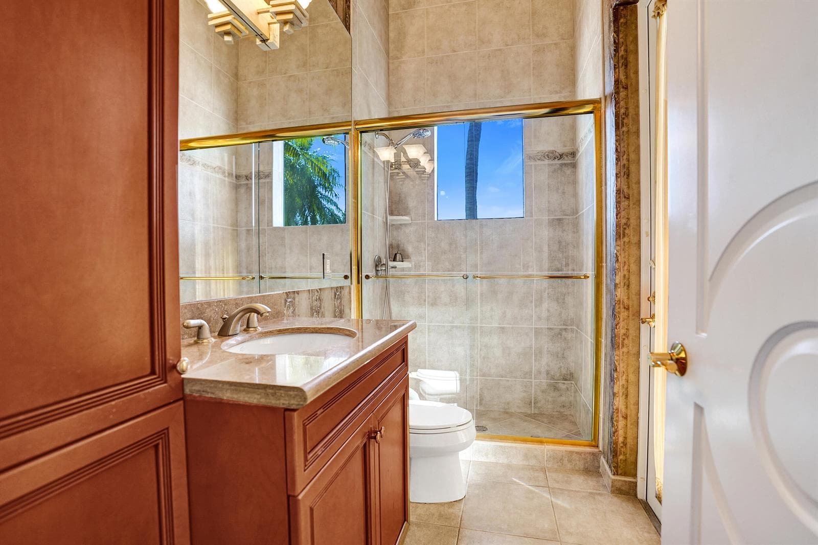 612 Admirals Way photo 22
