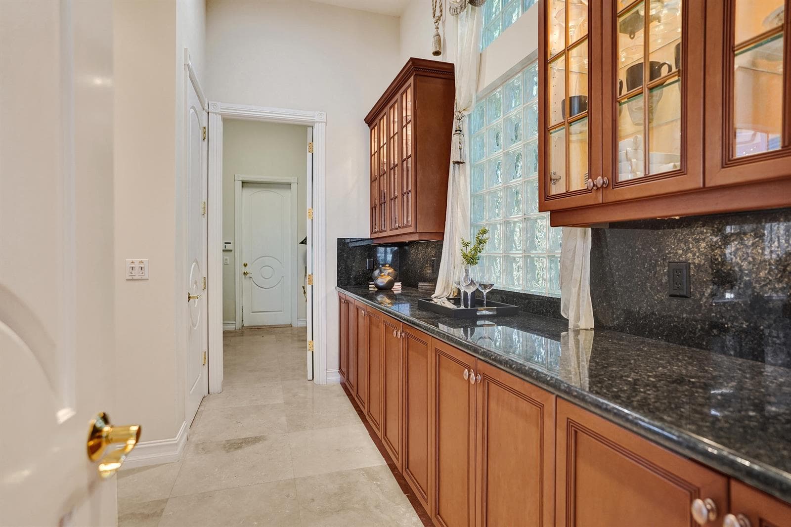 612 Admirals Way photo 19