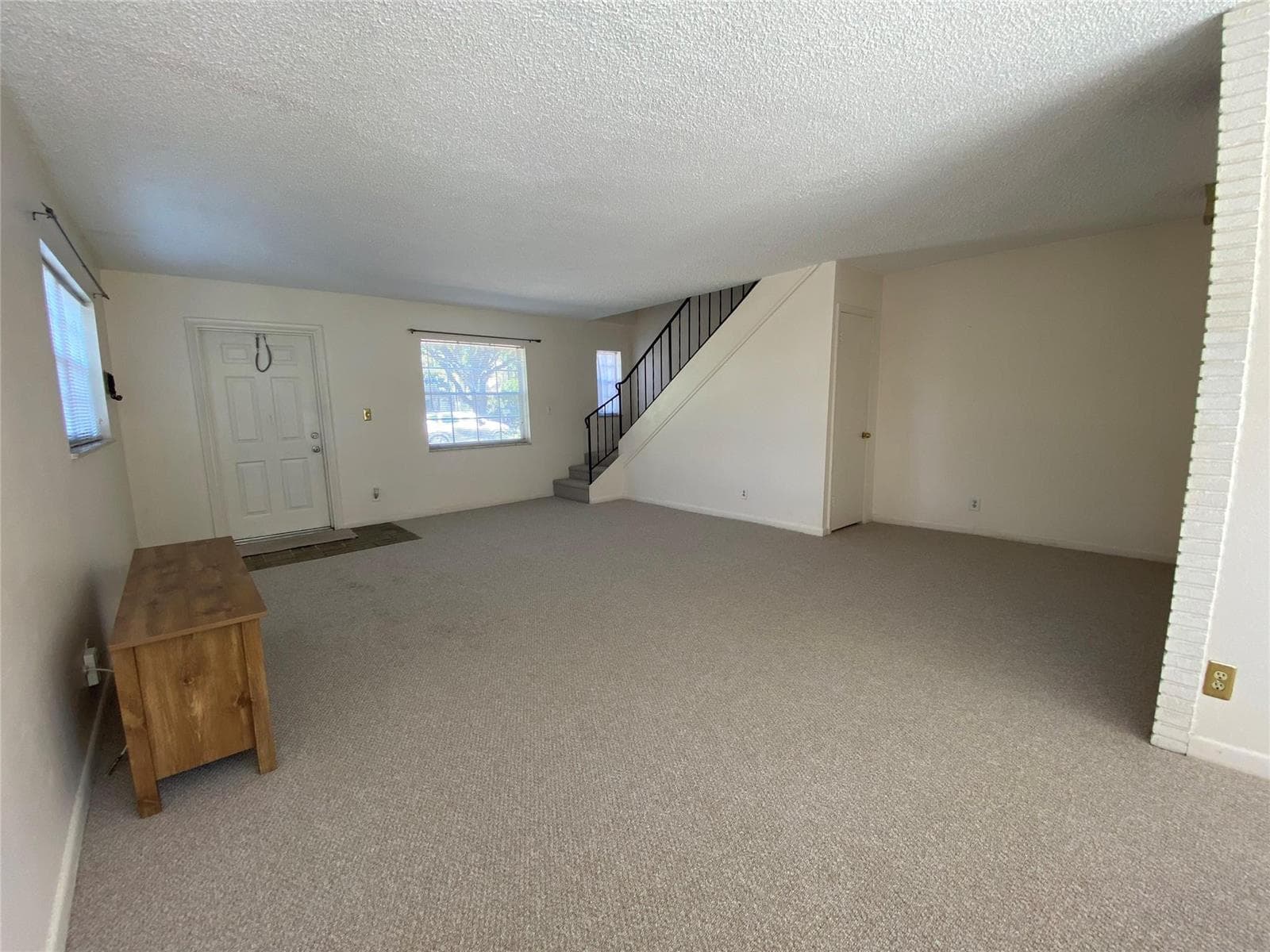 310 SW 11th Court photo 5