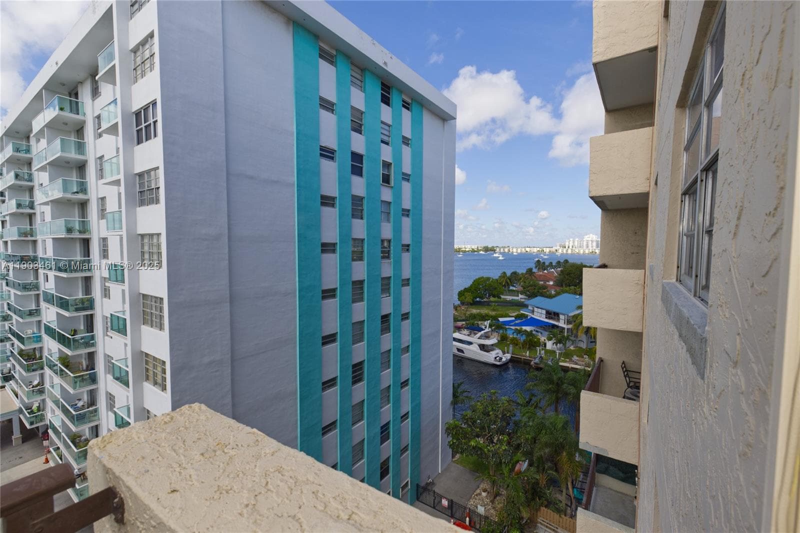 2903 N Miami Beach Blvd 806 photo 13