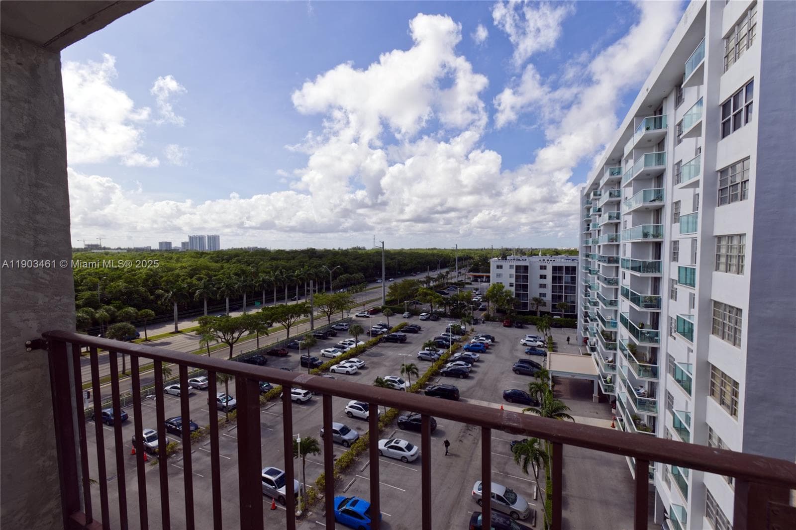 2903 N Miami Beach Blvd 806 photo 14