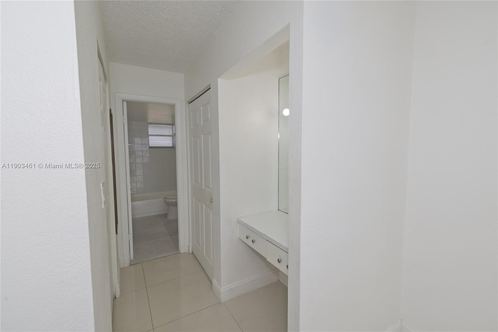 2903 N Miami Beach Blvd 806 photo 18