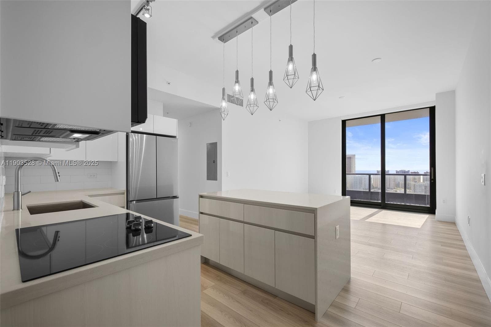101 Diplomat Pkwy 2306 photo 6
