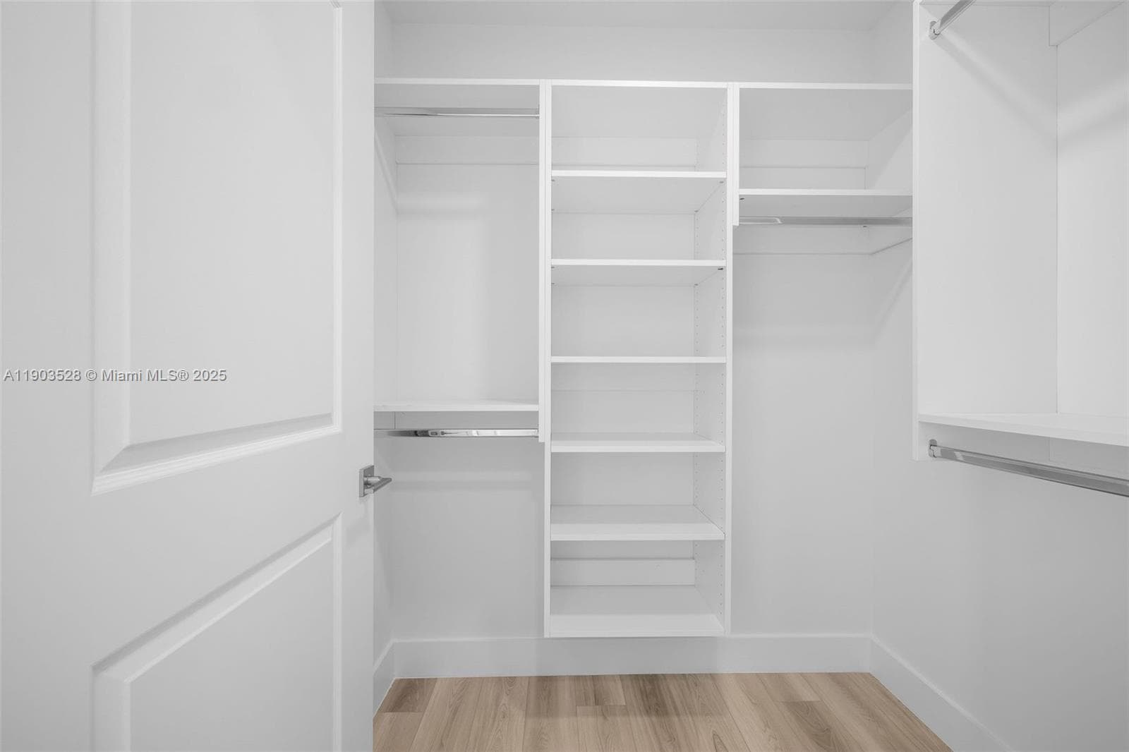 101 Diplomat Pkwy 2306 photo 24