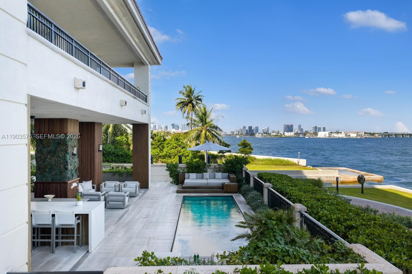 6800 Fisher Island Dr 6811 photo 1