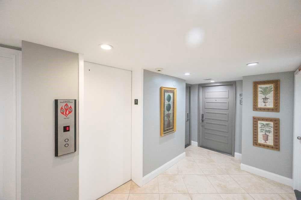 2800 E Sunrise Boulevard 5B photo 2