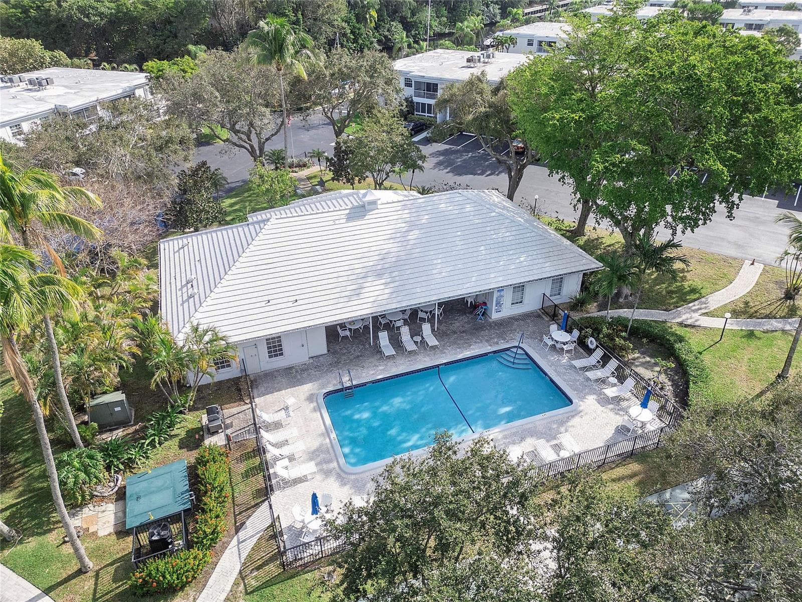 6205 Bay Club Drive 3 photo 23