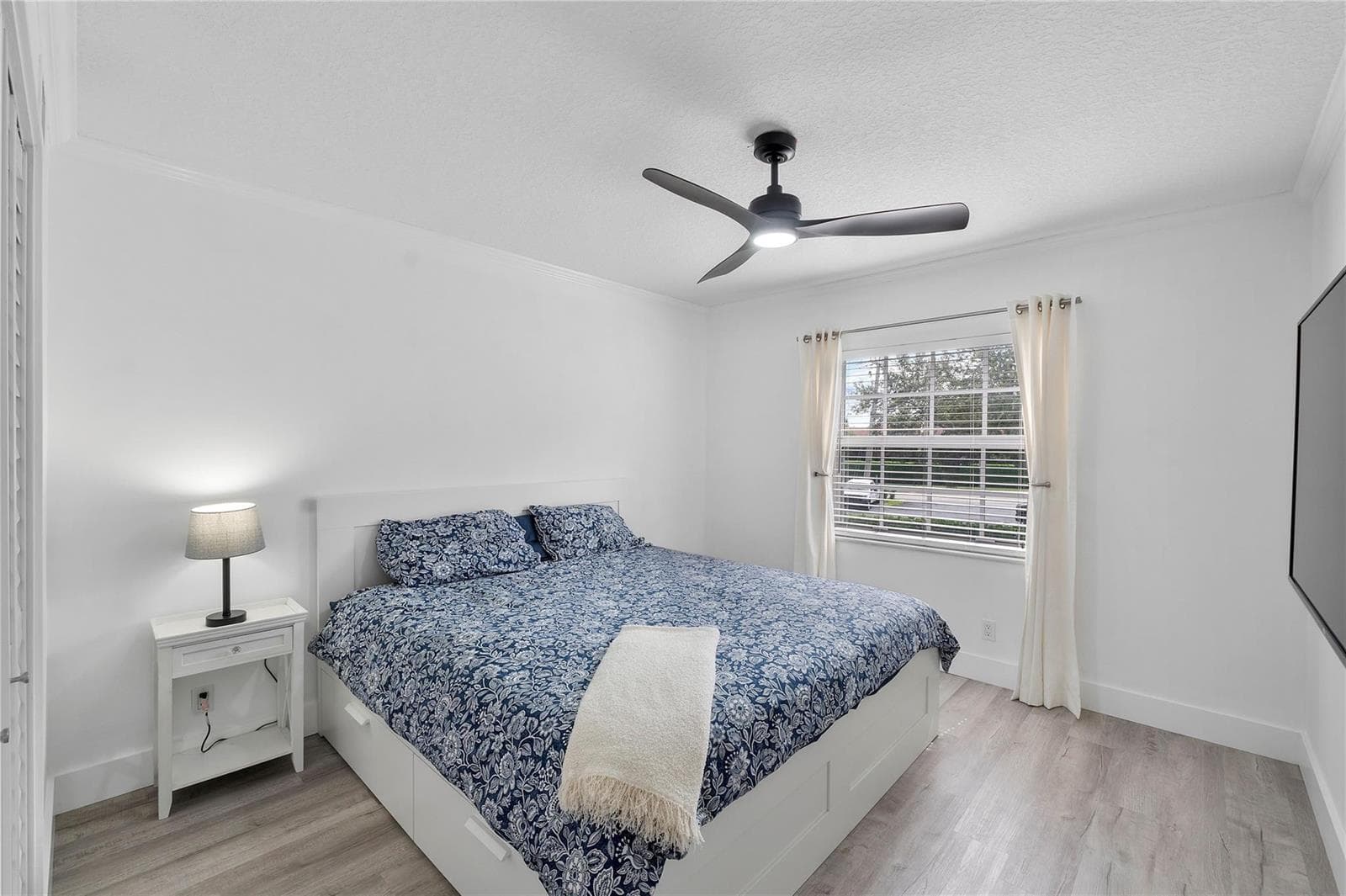6205 Bay Club Drive 3 photo 15