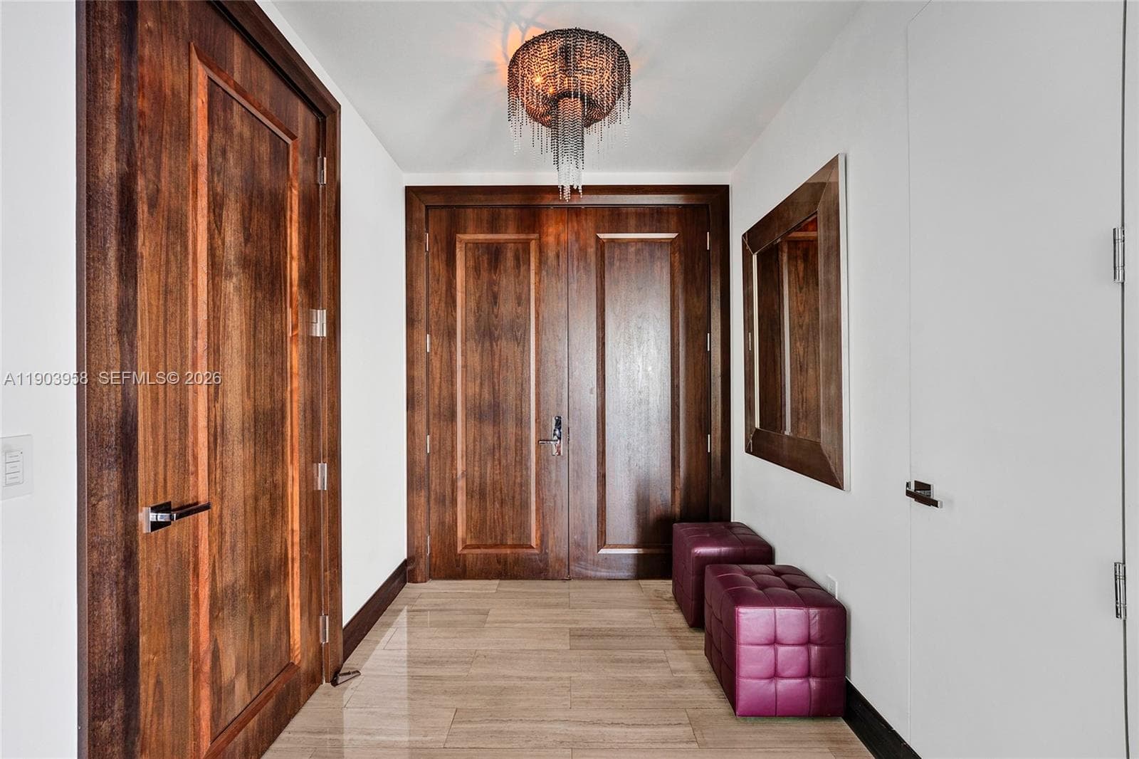 17749 Collins 1402 photo 12