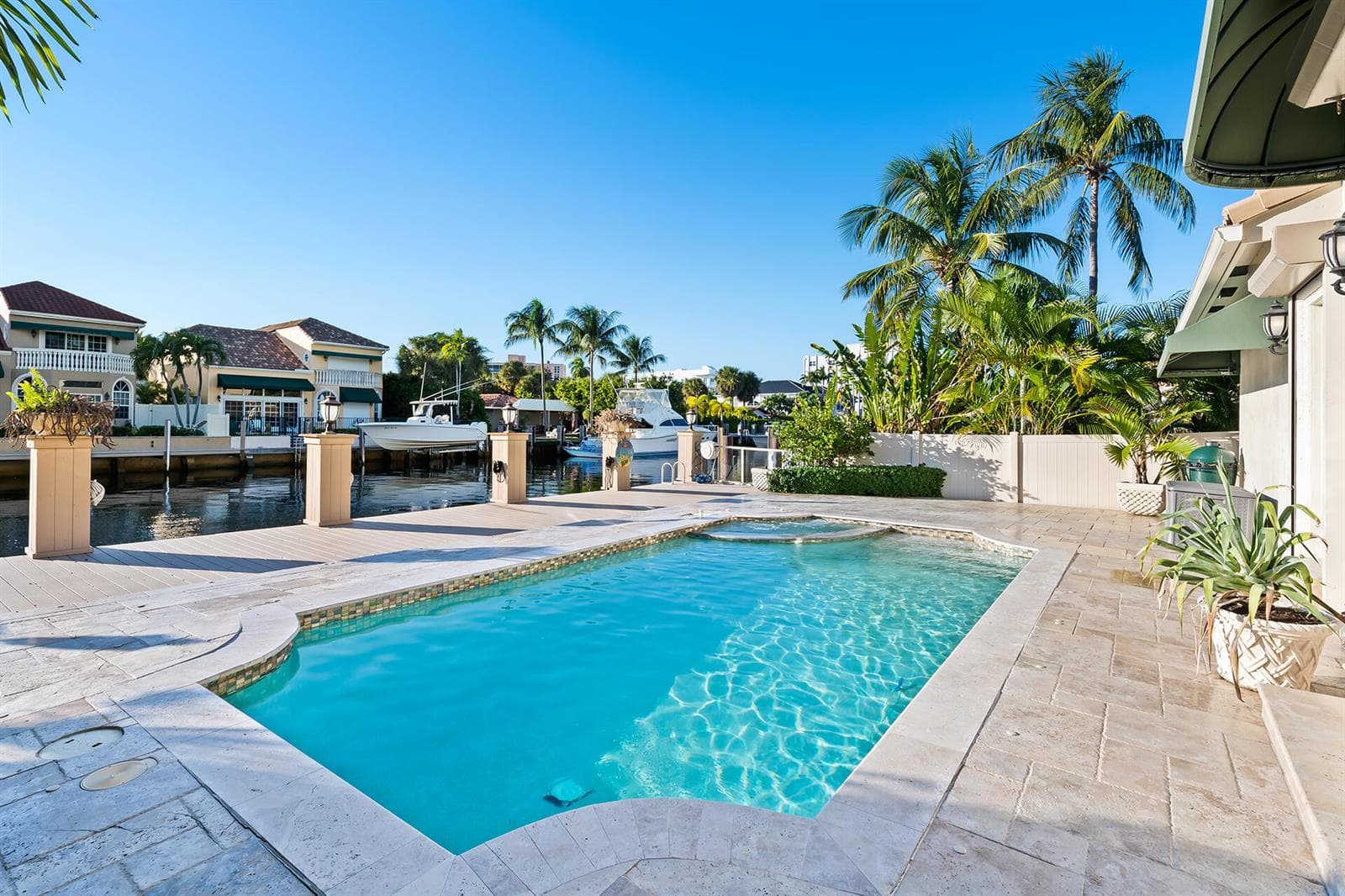 413 Coconut Isle Drive photo 5