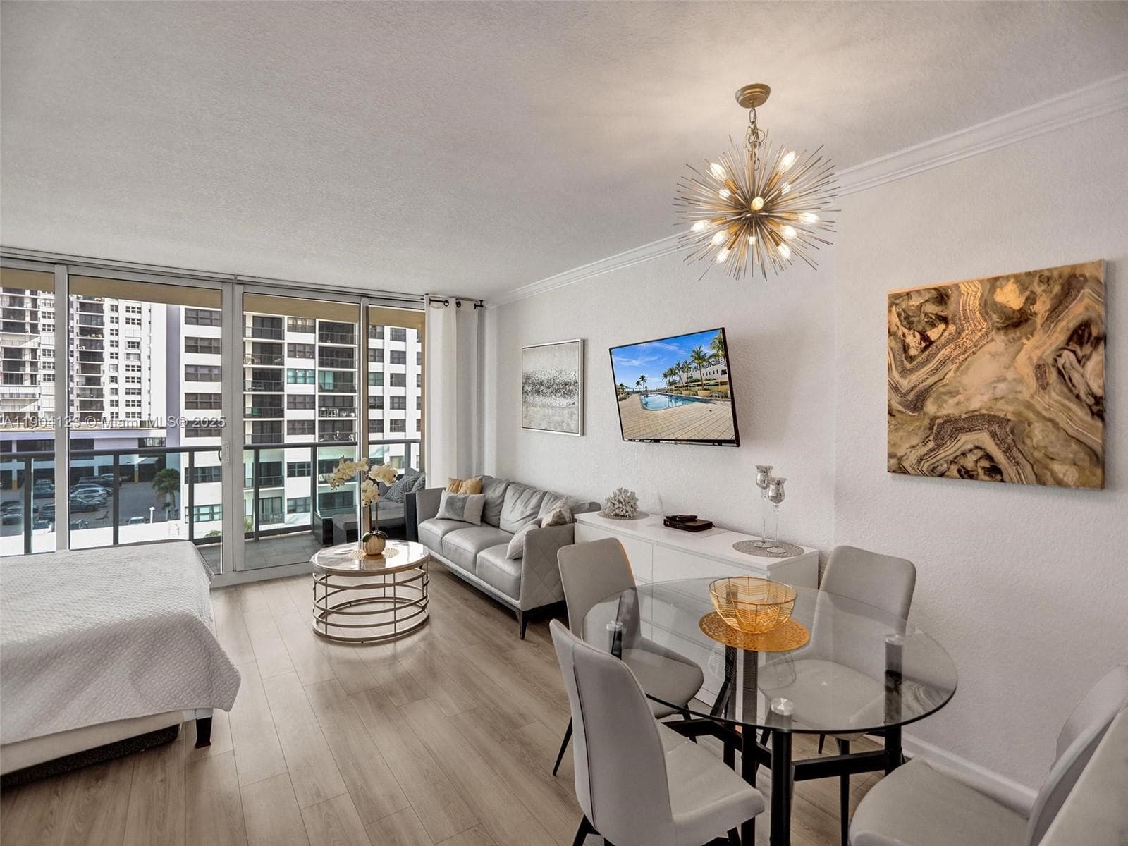 2501 S Ocean Dr 505 photo 1