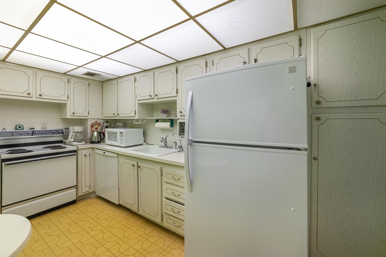 3450 S Ocean Boulevard 206 photo 9