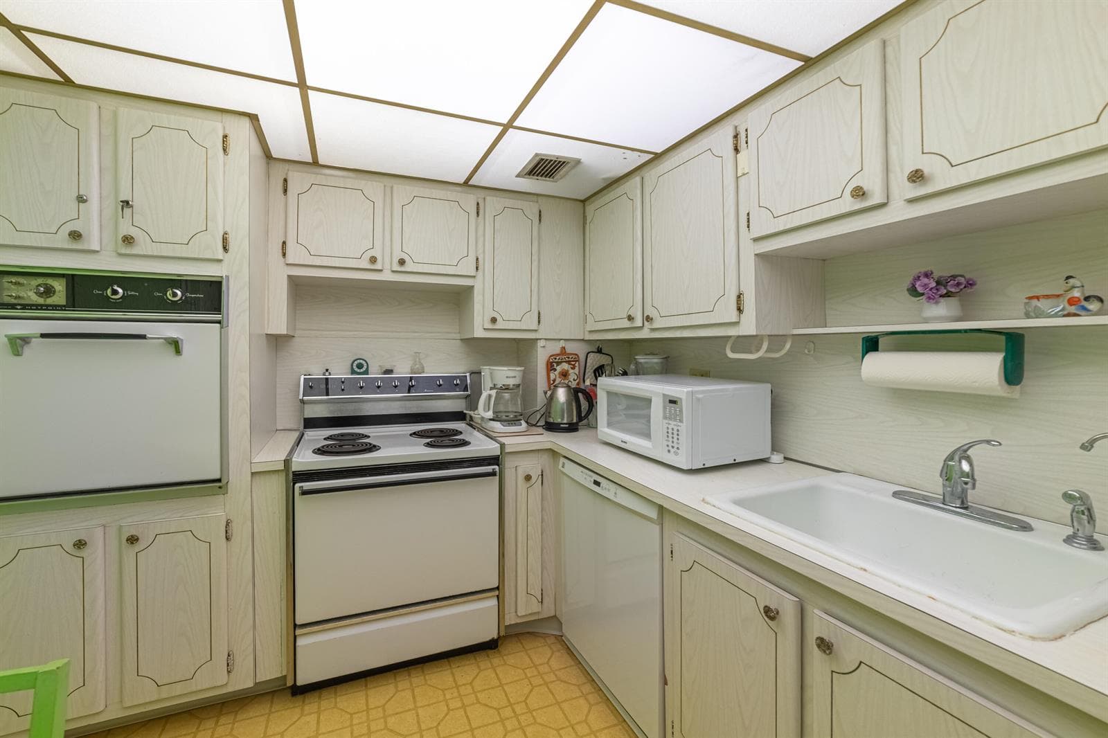 3450 S Ocean Boulevard 206 photo 11