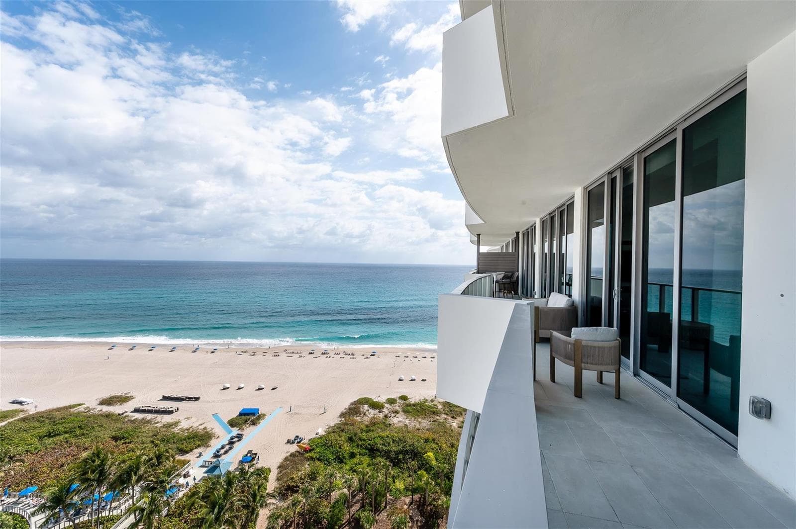 3100 N Ocean Drive H1601 photo 2
