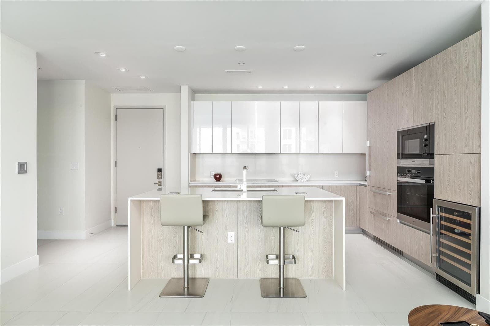 3100 N Ocean Drive H1601 photo 7