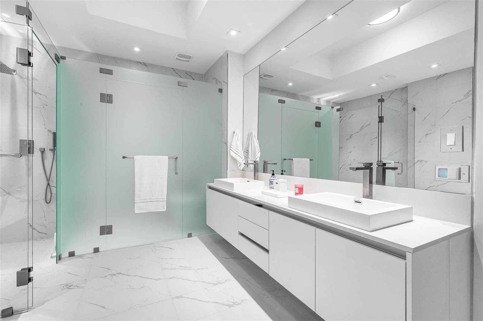 3100 N Ocean Drive H1601 photo 24
