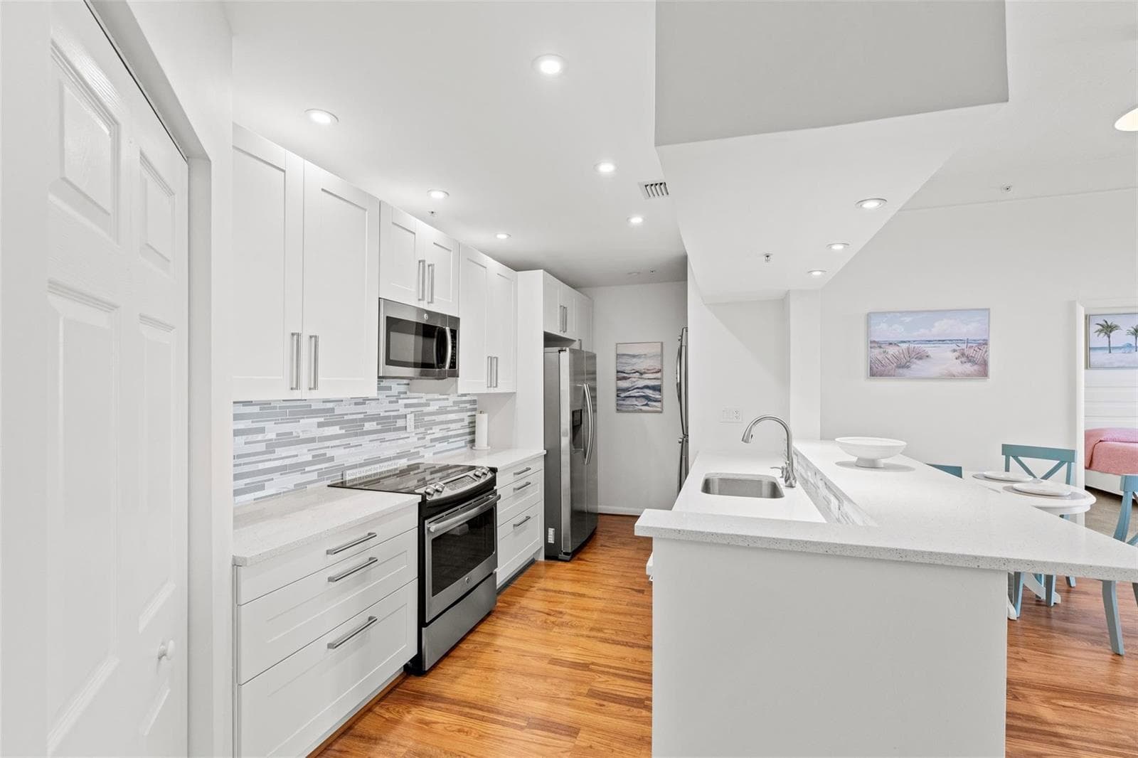 3020 NE 32nd Avenue Ph11 photo 6