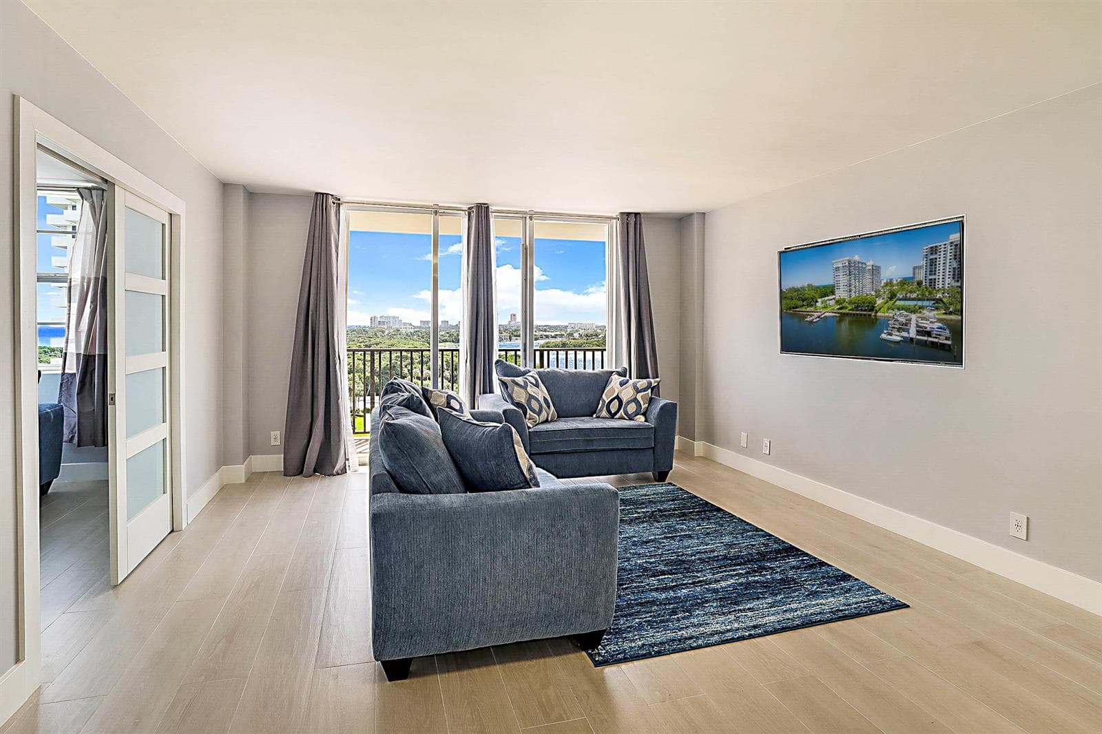 2121 N Ocean Boulevard 1103w photo 6