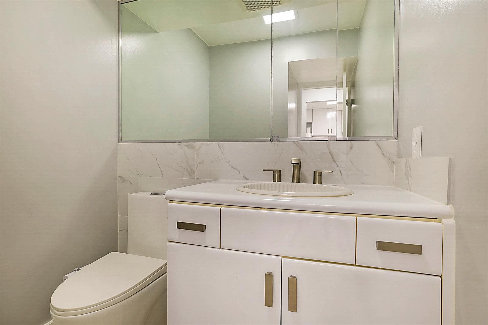 2121 N Ocean Boulevard 1103w photo 20