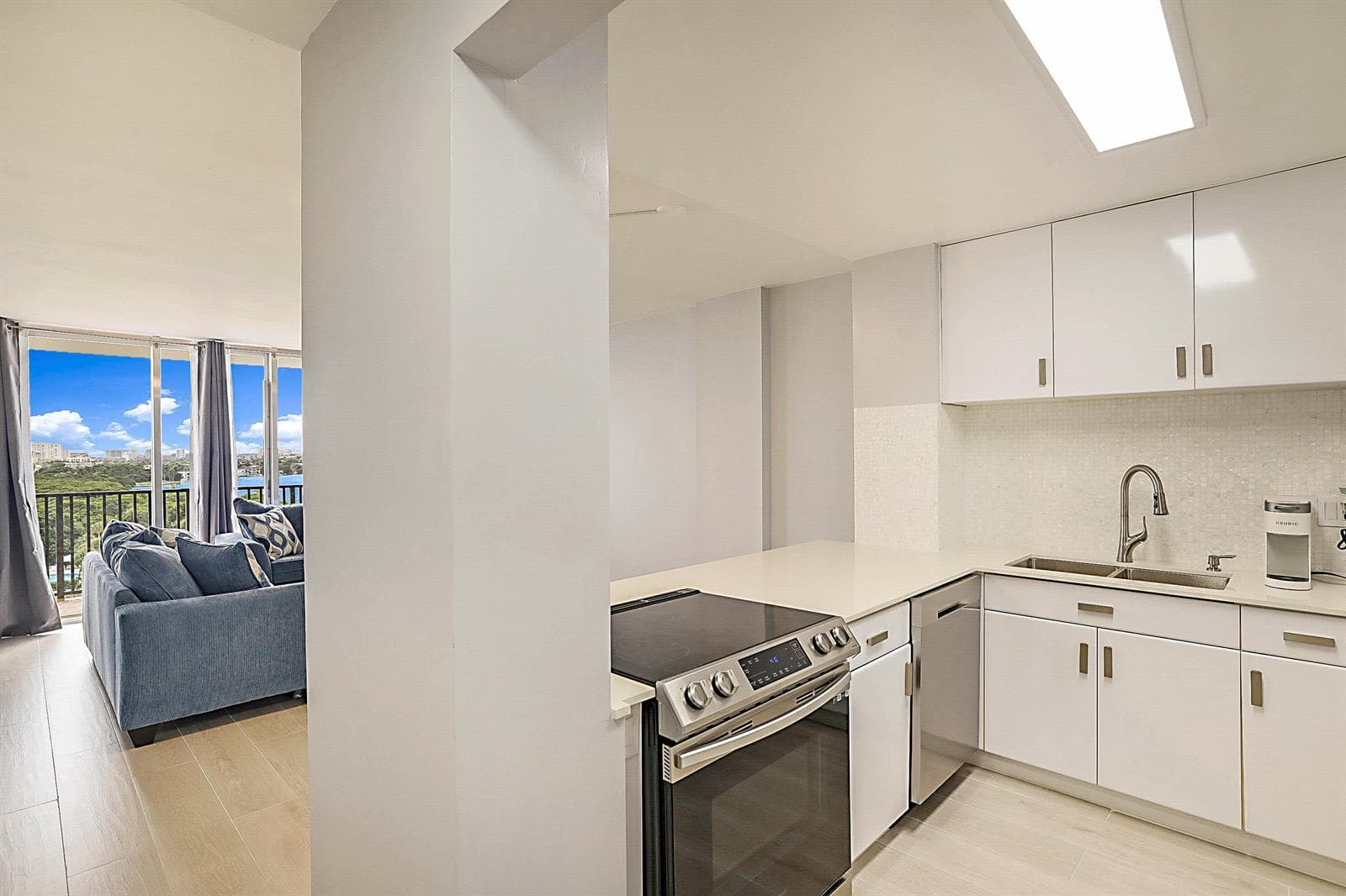 2121 N Ocean Boulevard 1103w photo 15