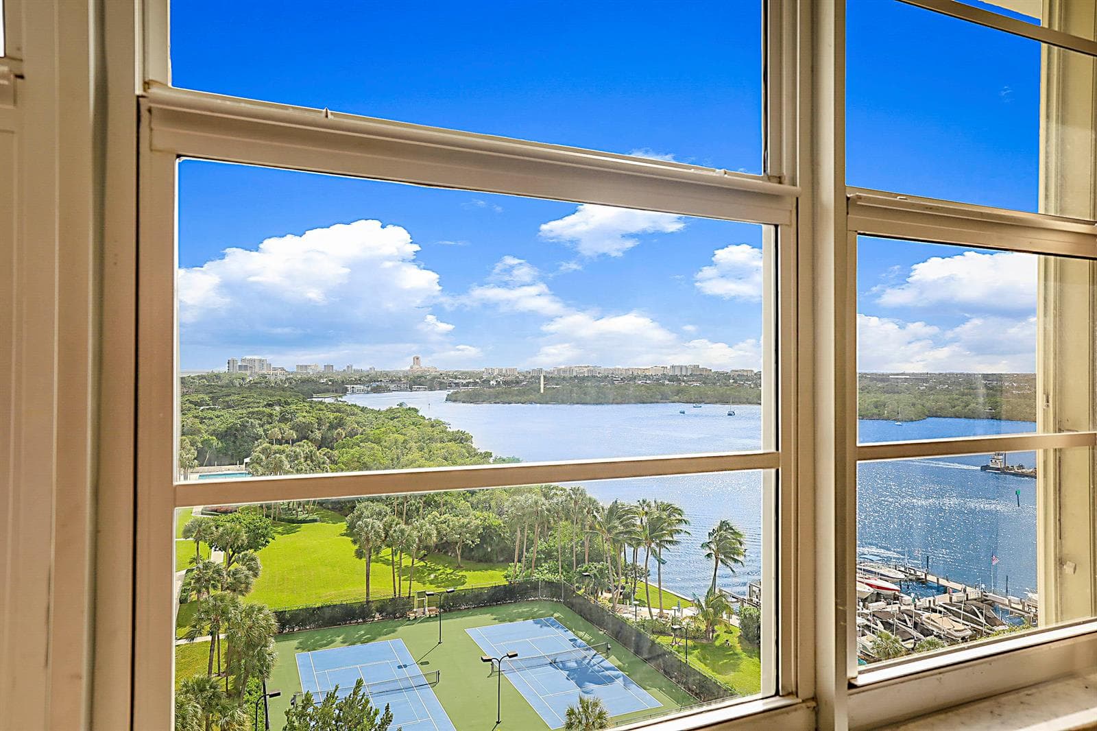 2121 N Ocean Boulevard 1105w photo 23