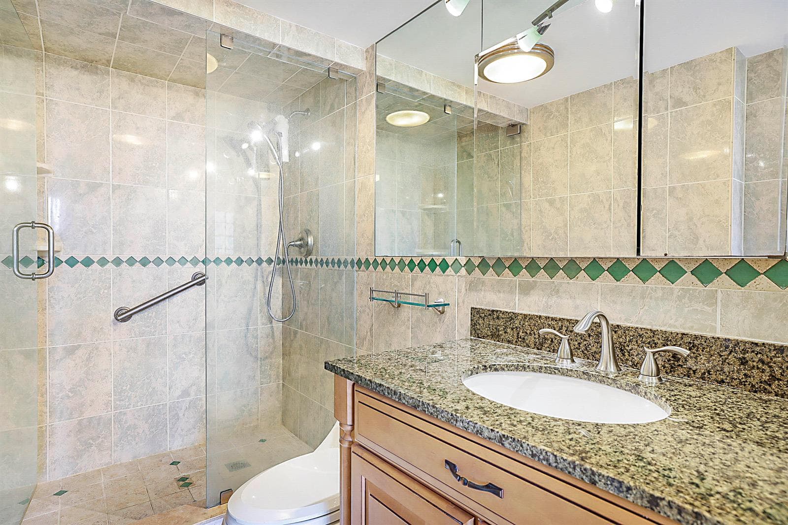 2121 N Ocean Boulevard 1105w photo 24
